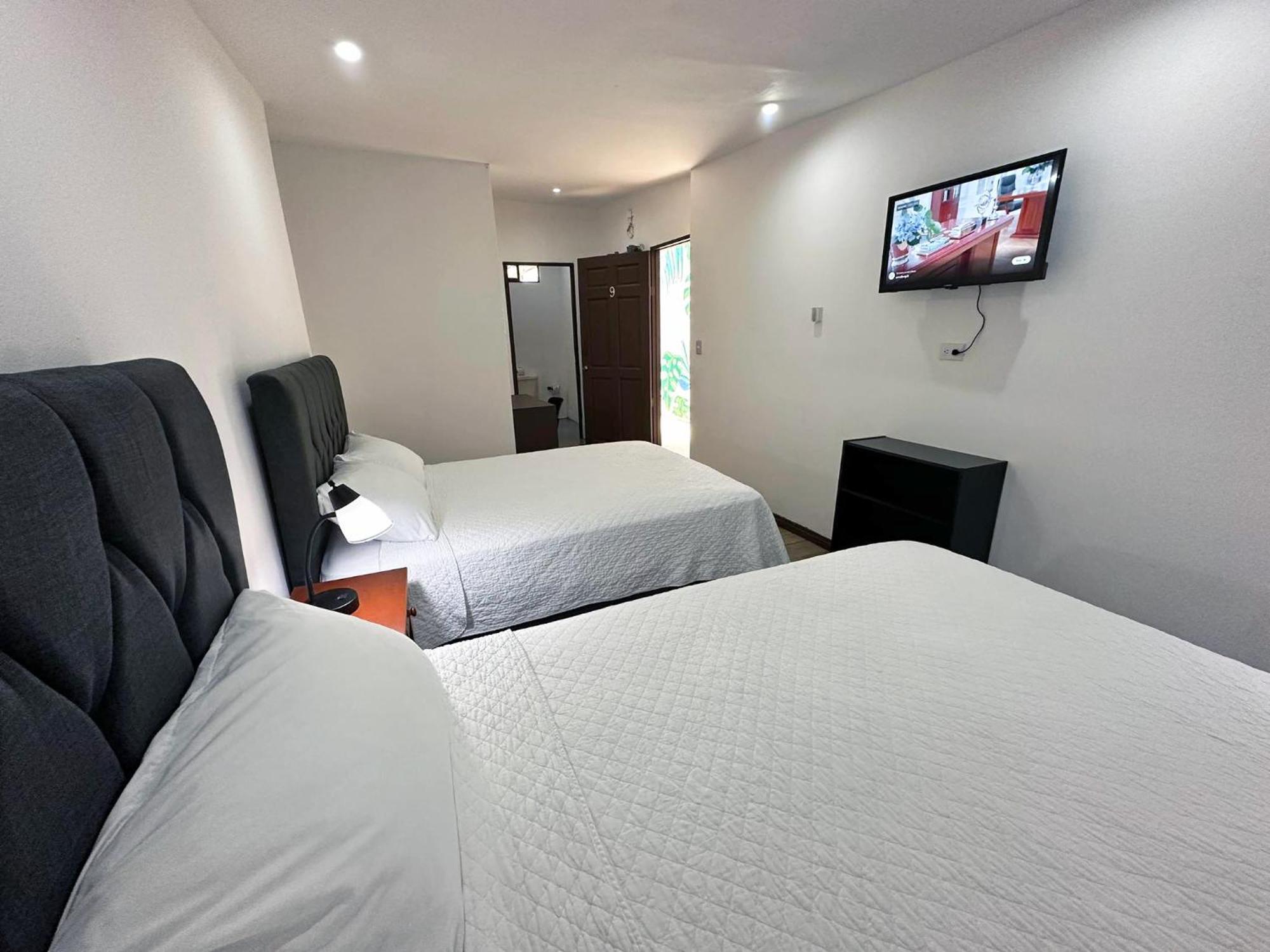 Surf Ranch Tamarindo Hotell Exteriör bild