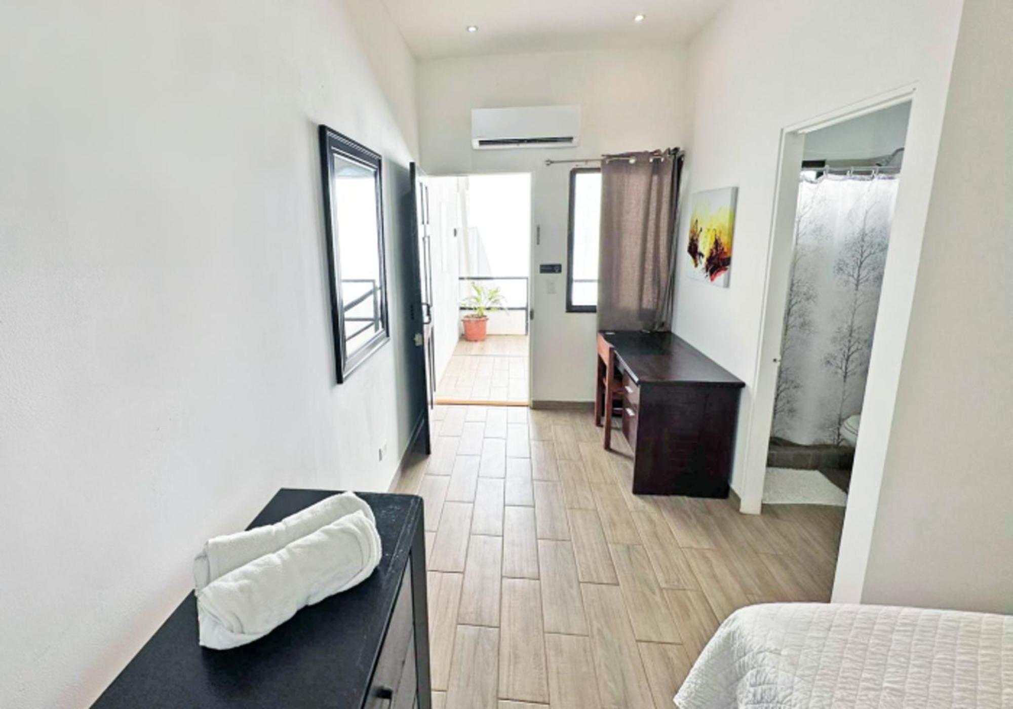 Surf Ranch Tamarindo Hotell Exteriör bild