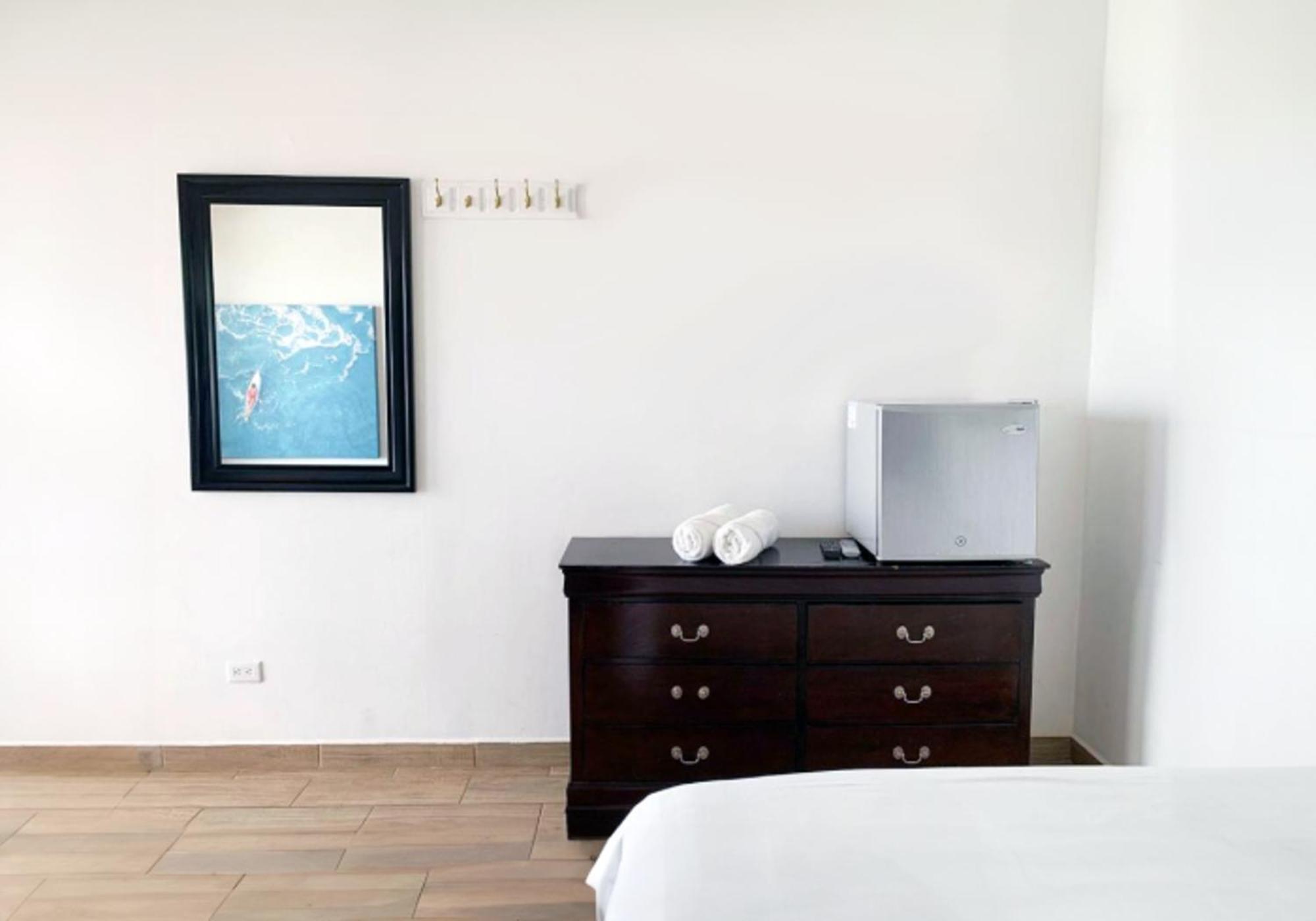 Surf Ranch Tamarindo Hotell Exteriör bild