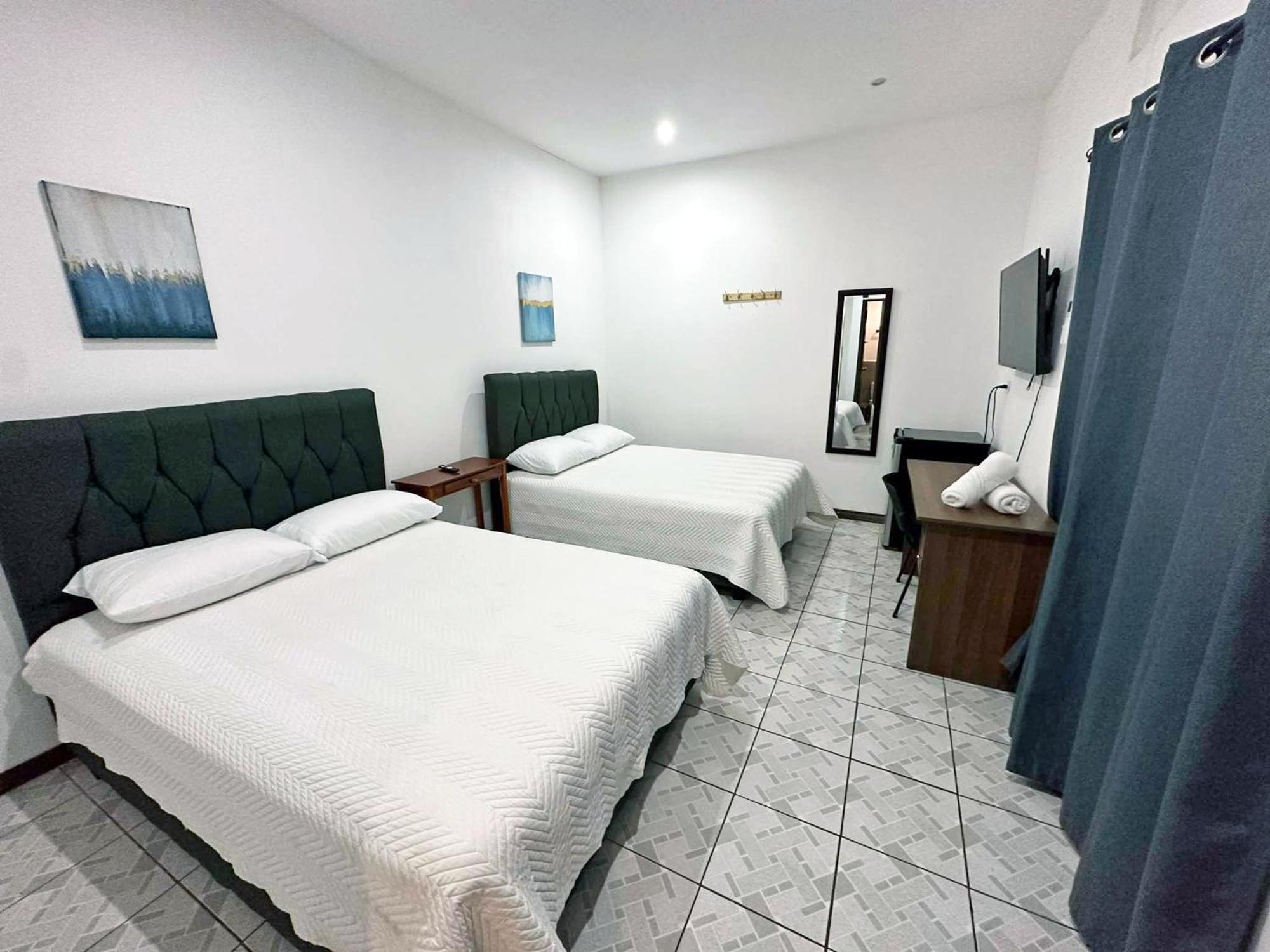 Surf Ranch Tamarindo Hotell Exteriör bild