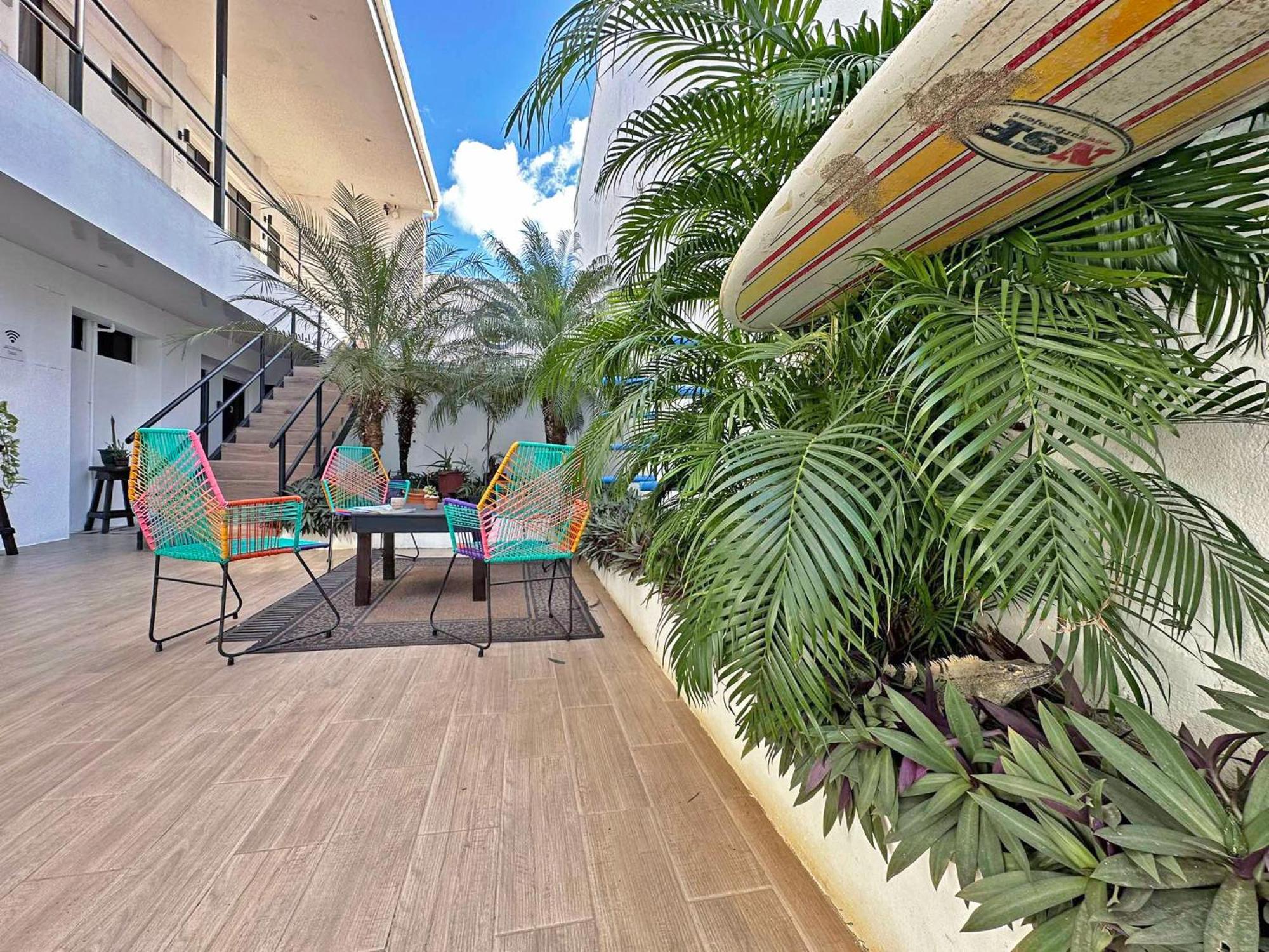 Surf Ranch Tamarindo Hotell Exteriör bild